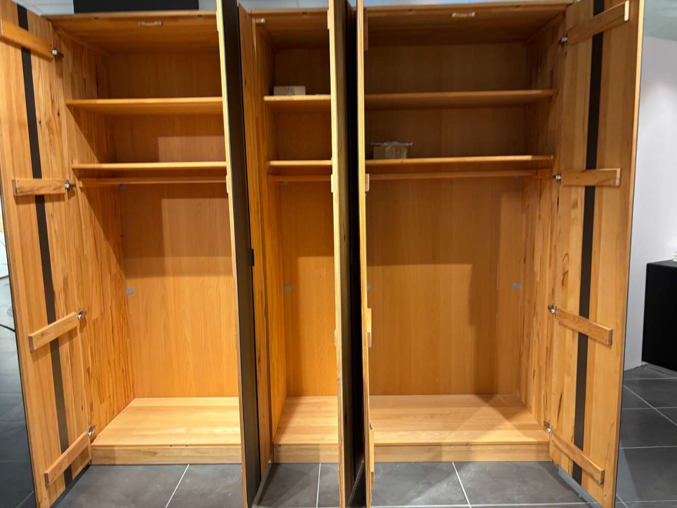 Massivholz-Schlafzimmer, Casa Solido, Incasa, XXXLutz, Möbel