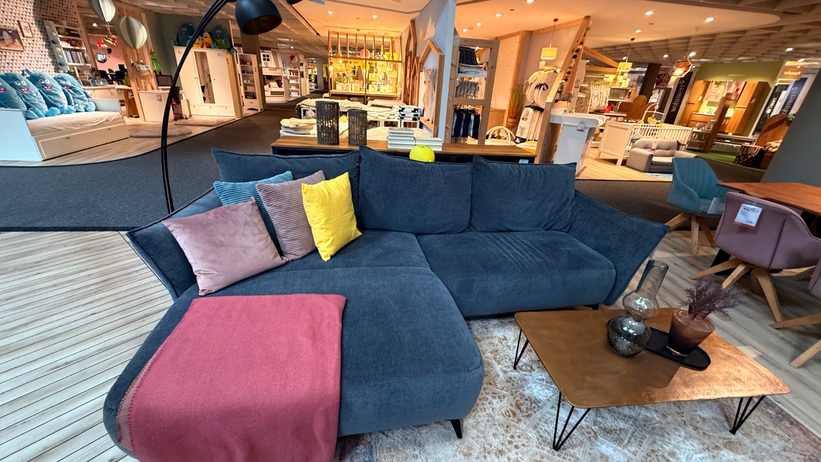 Ecke mit Ottomane links