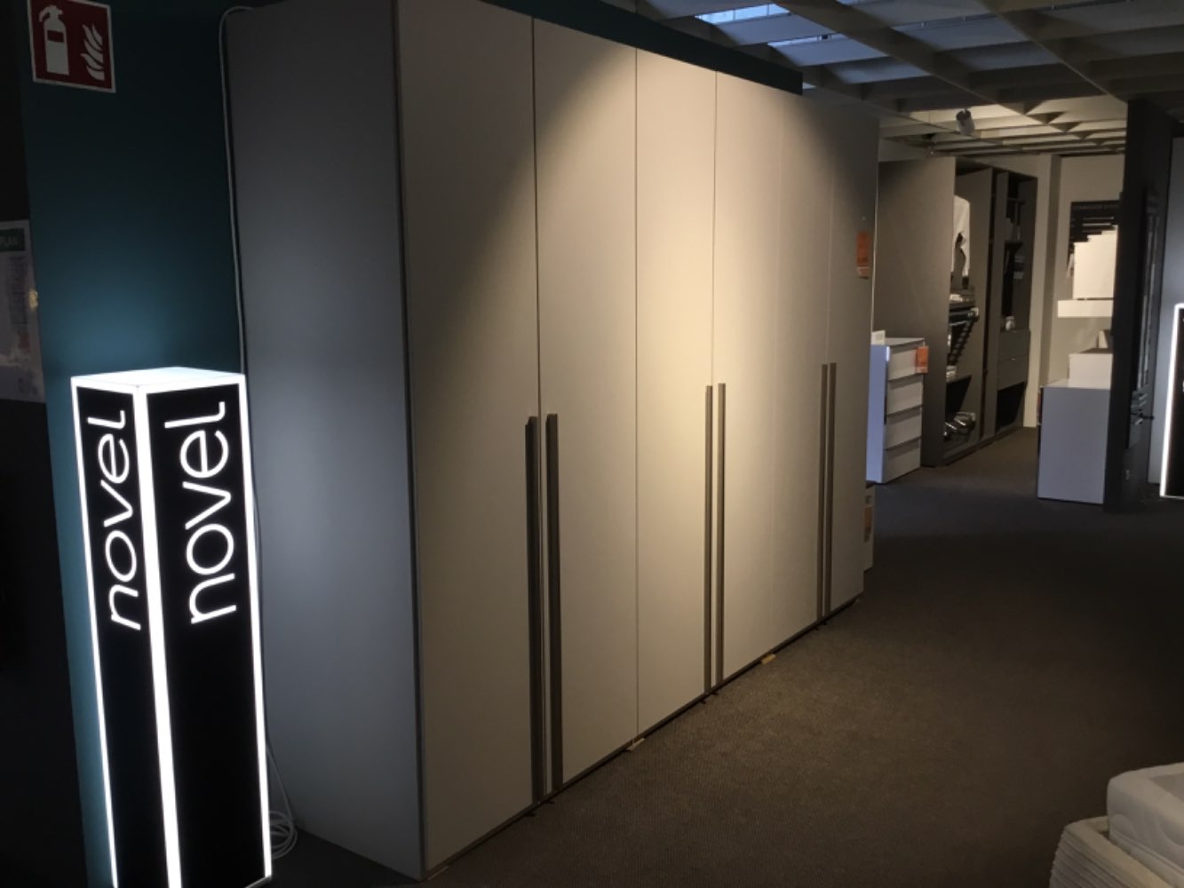 Möbel,NolteG,Kleiderschrank 100 Kompakt,Perla,ca.300cm Breit,XXXL