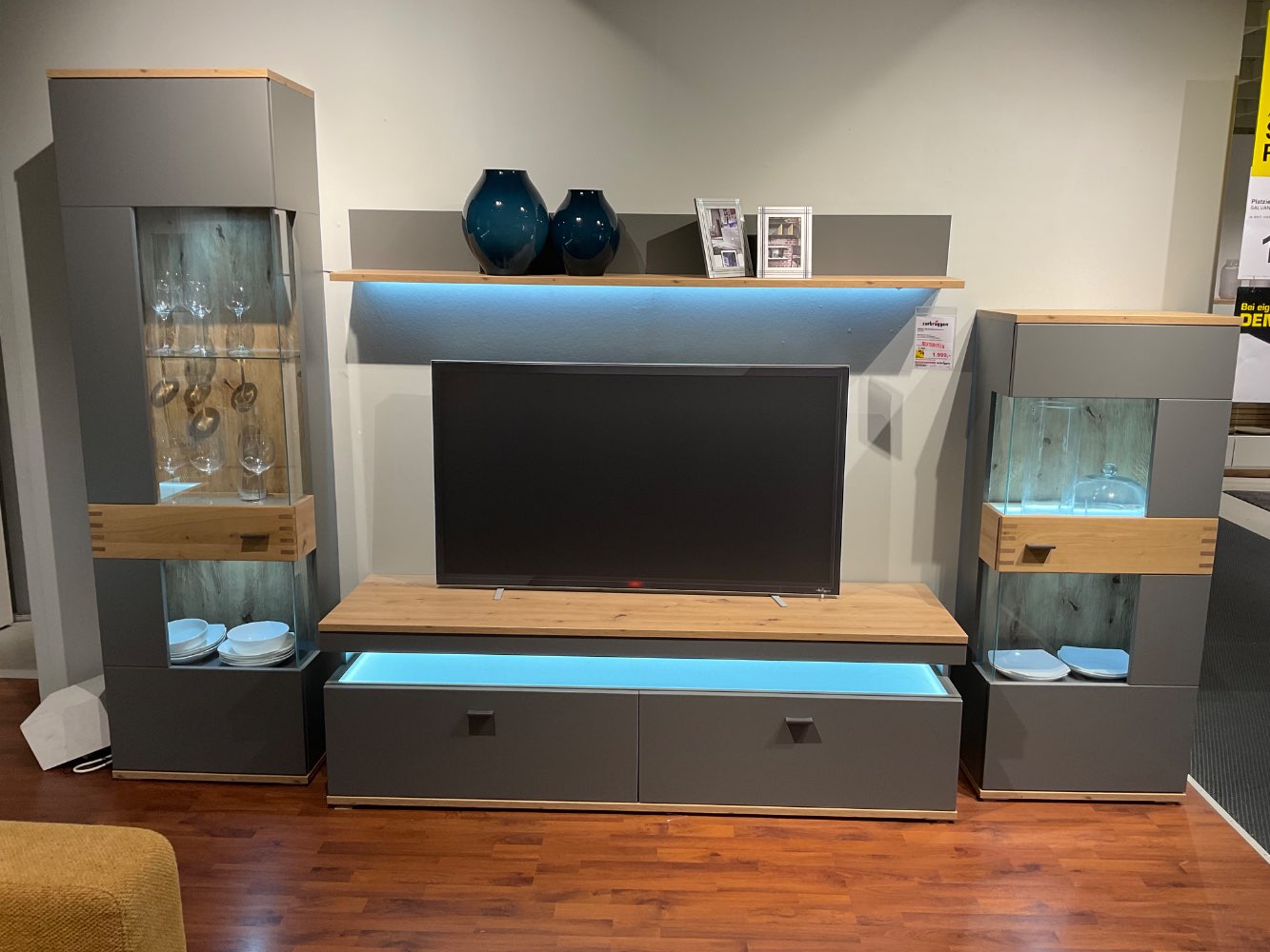 Anbauwand Wandkombination