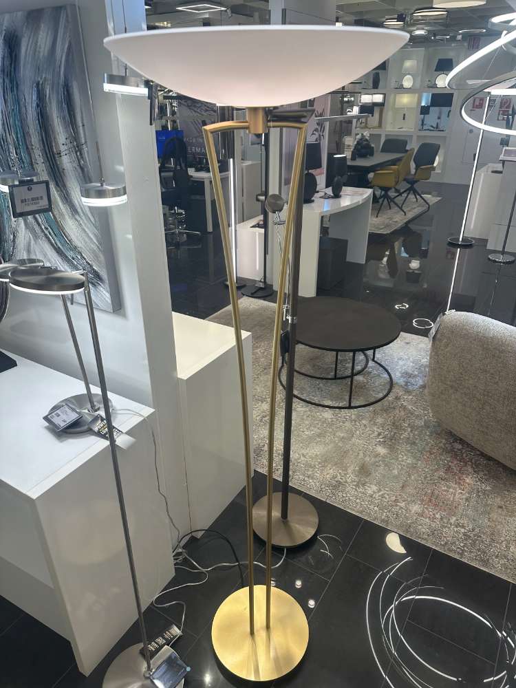 LED-Standleuchte „Lady“