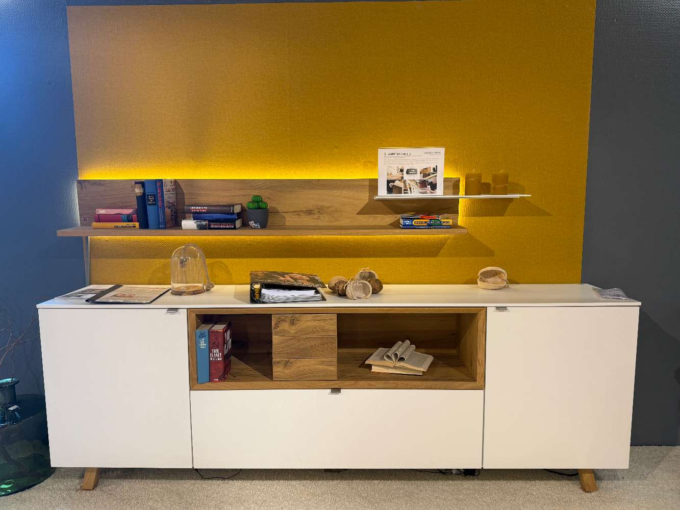 Venjakob Sideboard Lack weiß matt inkl.Wandboard Eiche hell geölt