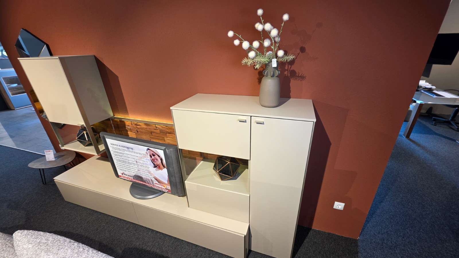 Venjakob Wohnwand / Wohnzimmerschrank Lack Sand