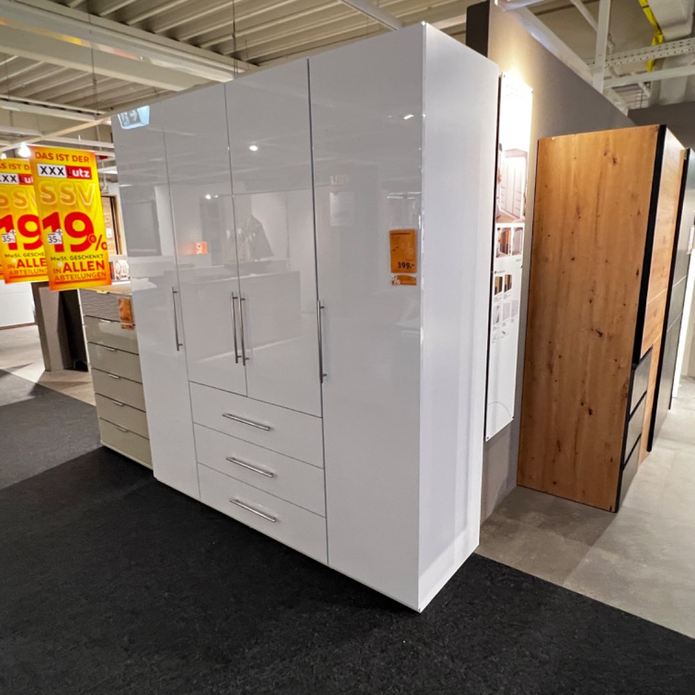 Kleiderschrank Magnum