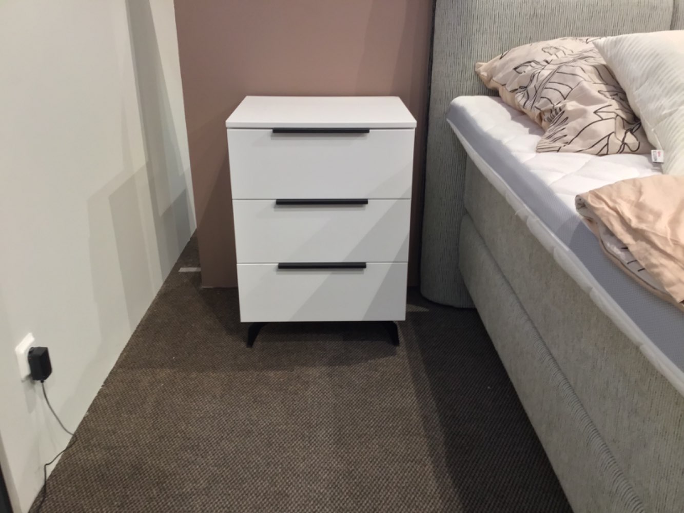 Nachtschrank MR XS 01