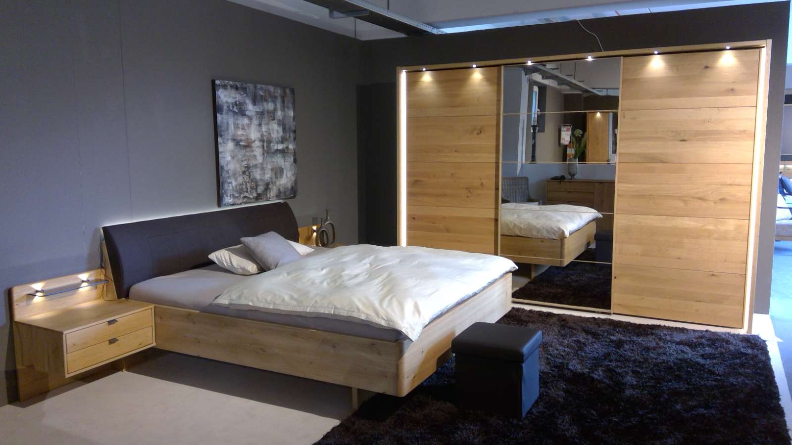 Schlafzimmer Eiche teilmassiv, Bettanlage, Schweber, Kommode