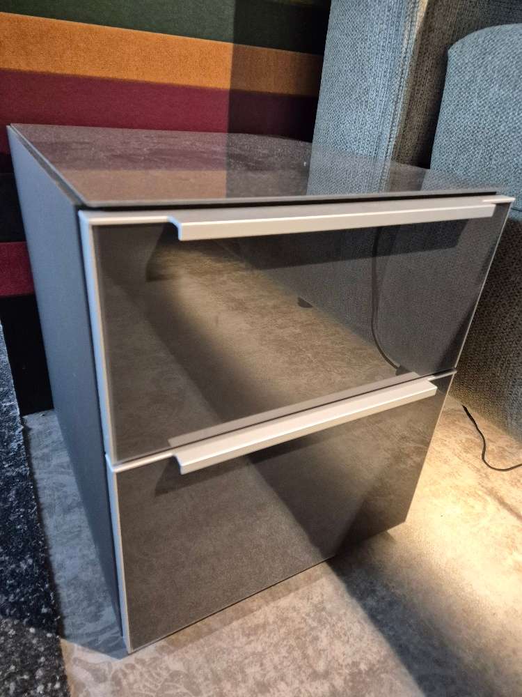 Nachtschrank