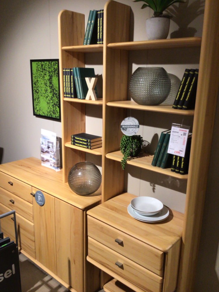 Sideboard mit REGALE