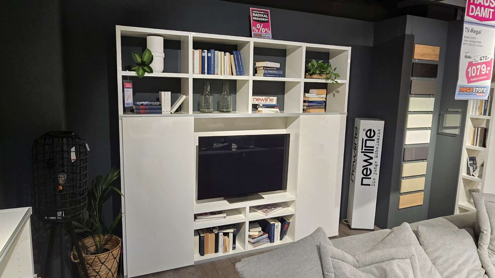TV Regal Concept4U