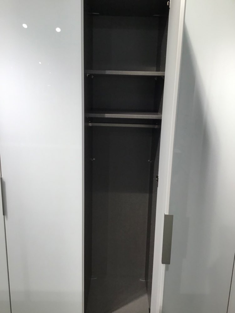 Drehtürenschrank Megaplan 100 Kompakt