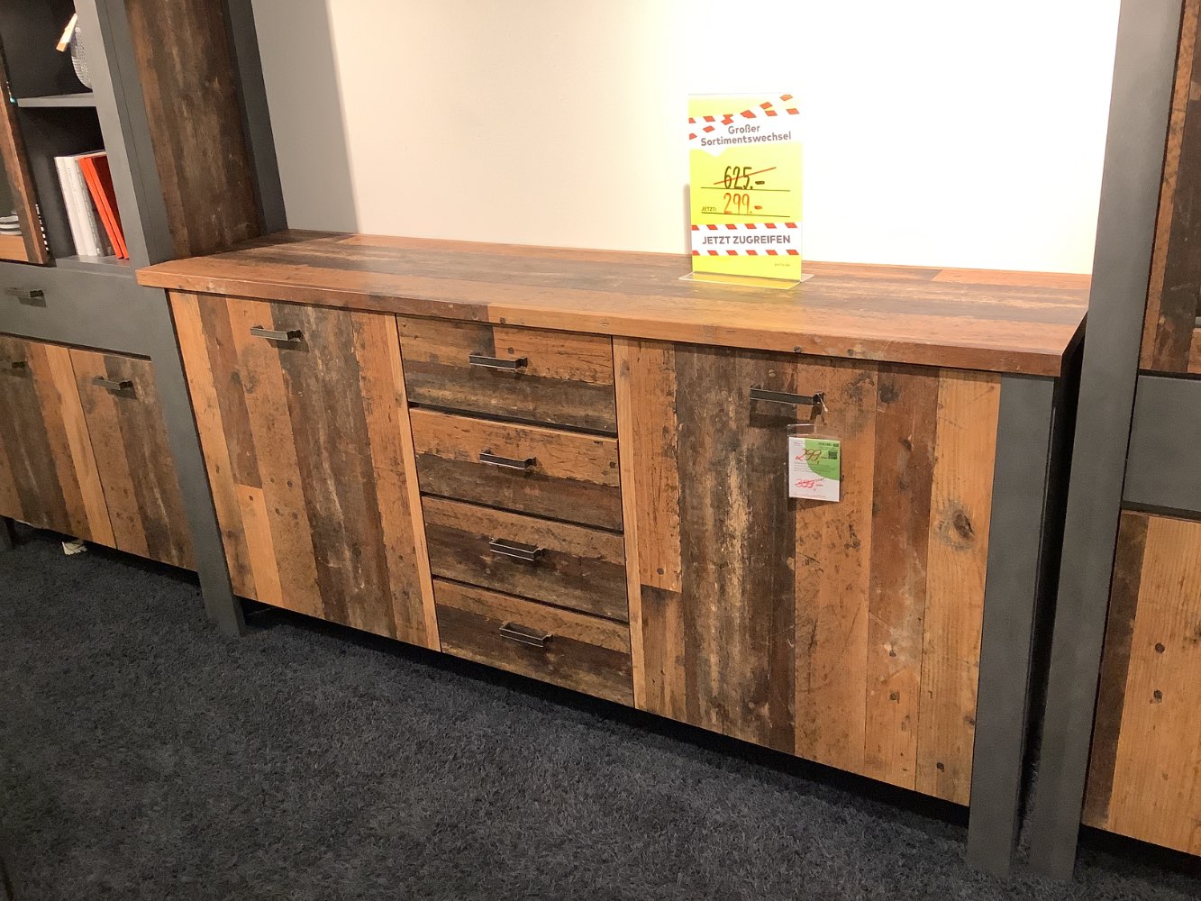Sideboard