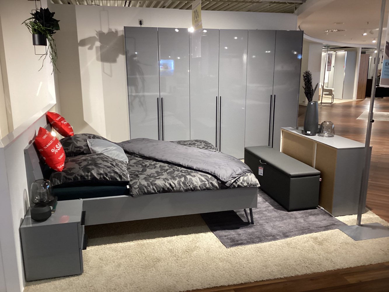 Schlafzimmer „Mondo Easymax“, Platingrau Hochglanz