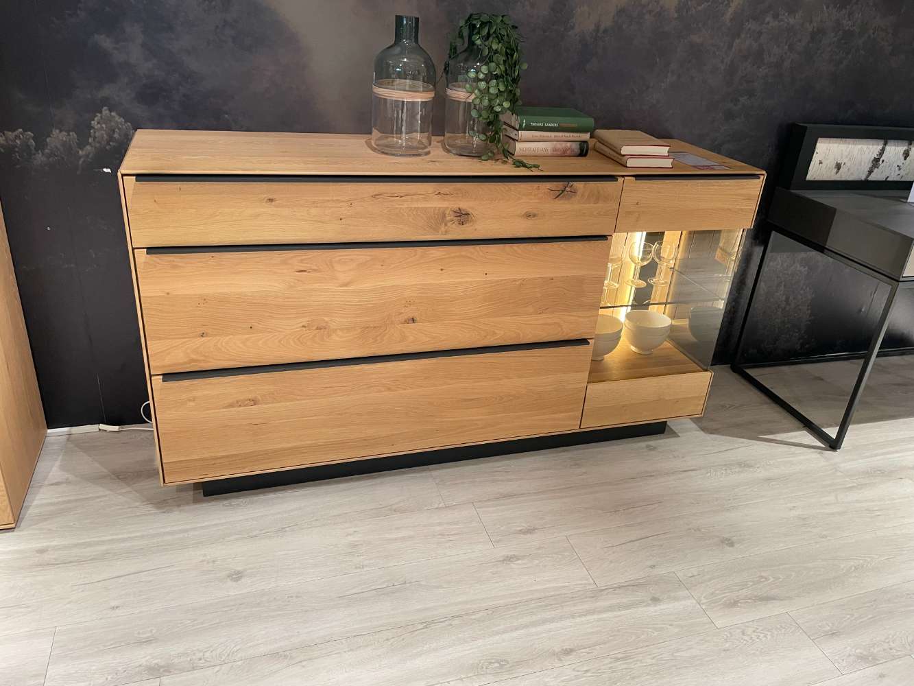 Sideboard