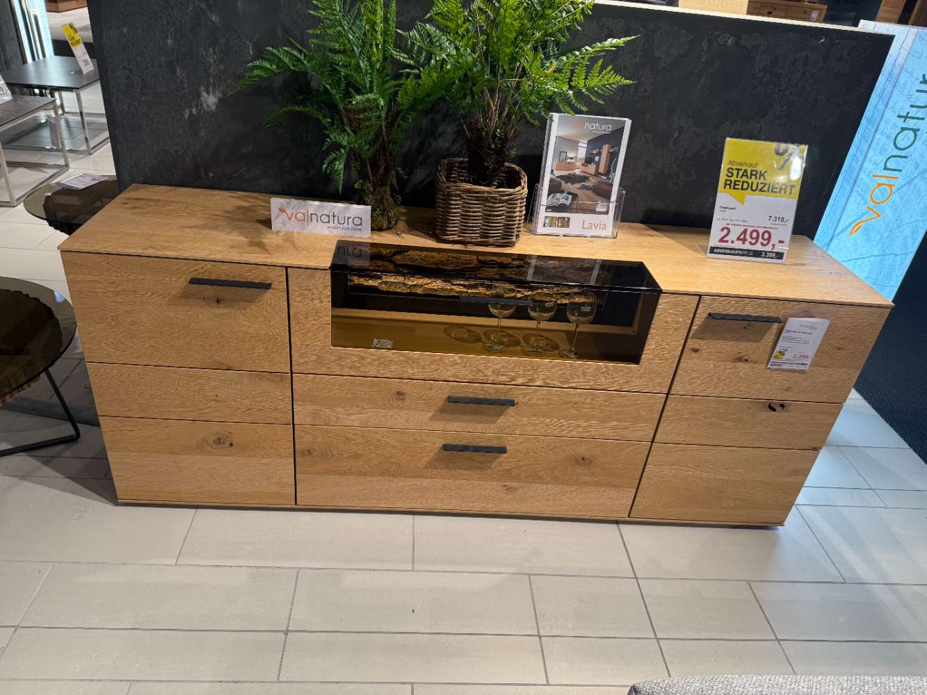Sideboard