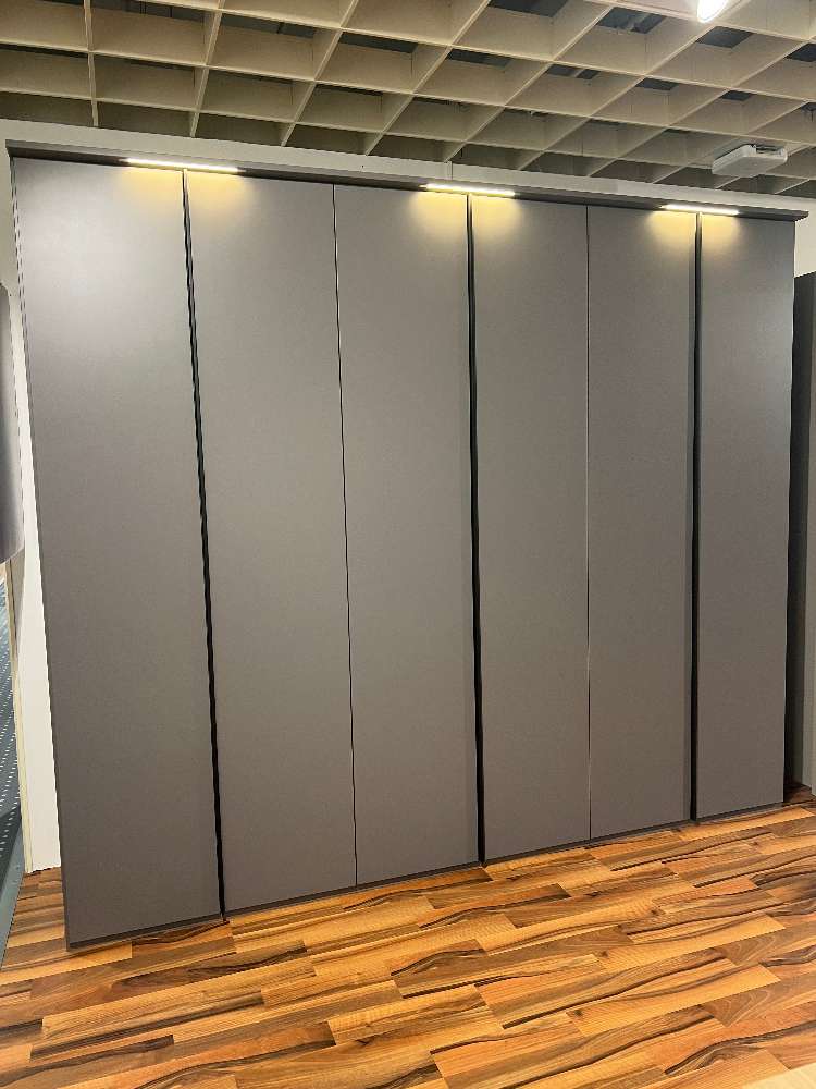 Drehtürenschrank INTERLIVING 1207