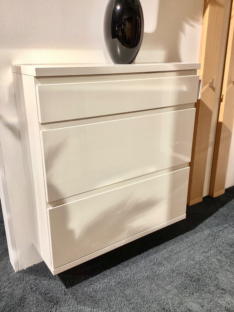 Schuhschrank