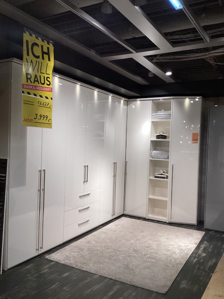 Eckkleiderschrank