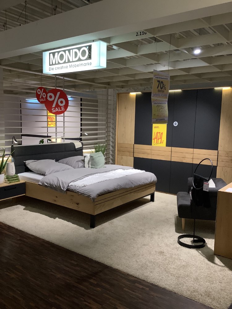 Schlafzimmer komplett