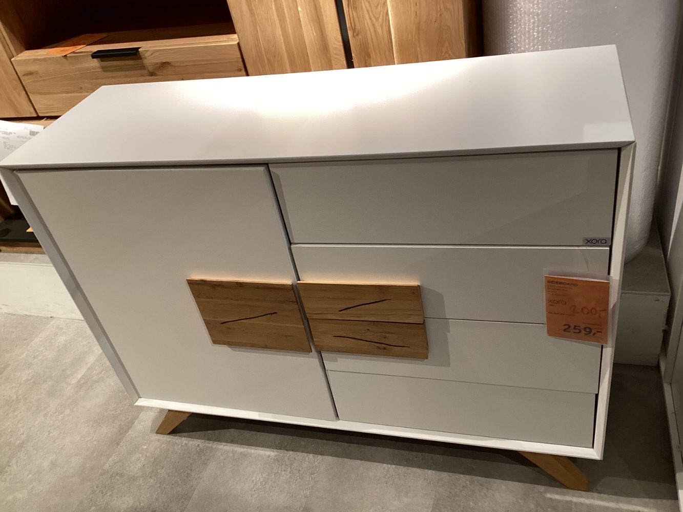Sideboard