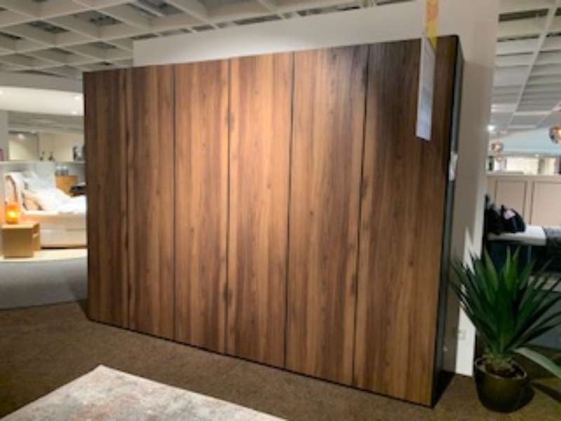 Drehtürenschrank 6-trg.