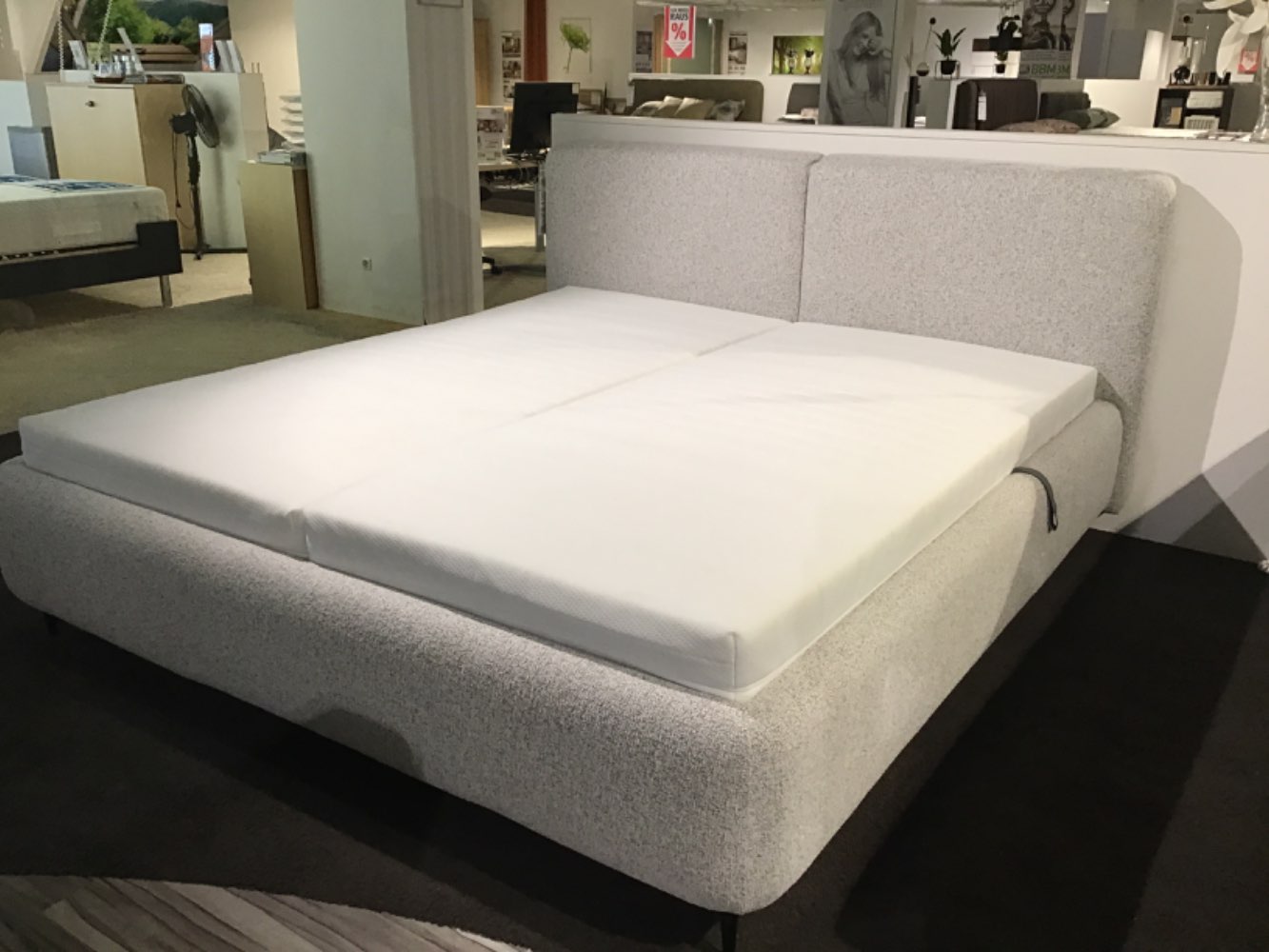 IL 1419 Polsterbett mit Bettkasten Farbe grau,Lf 180x 200cm