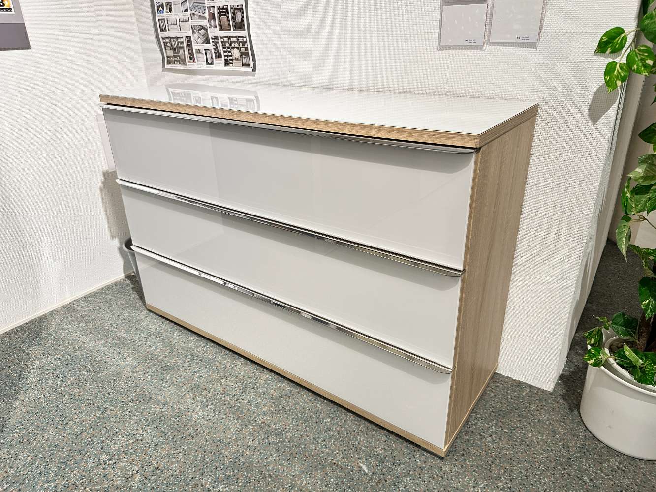 Kommode mit 3 Schubkästen