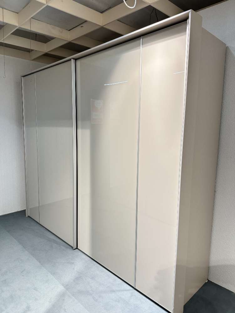 Schwebetürenschrank Sandglas
