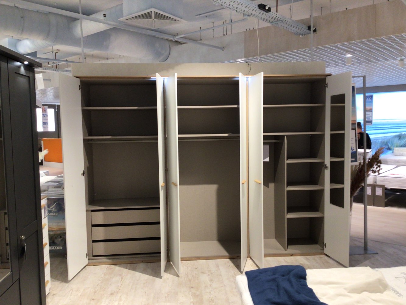 Kleiderschrank Sansibar