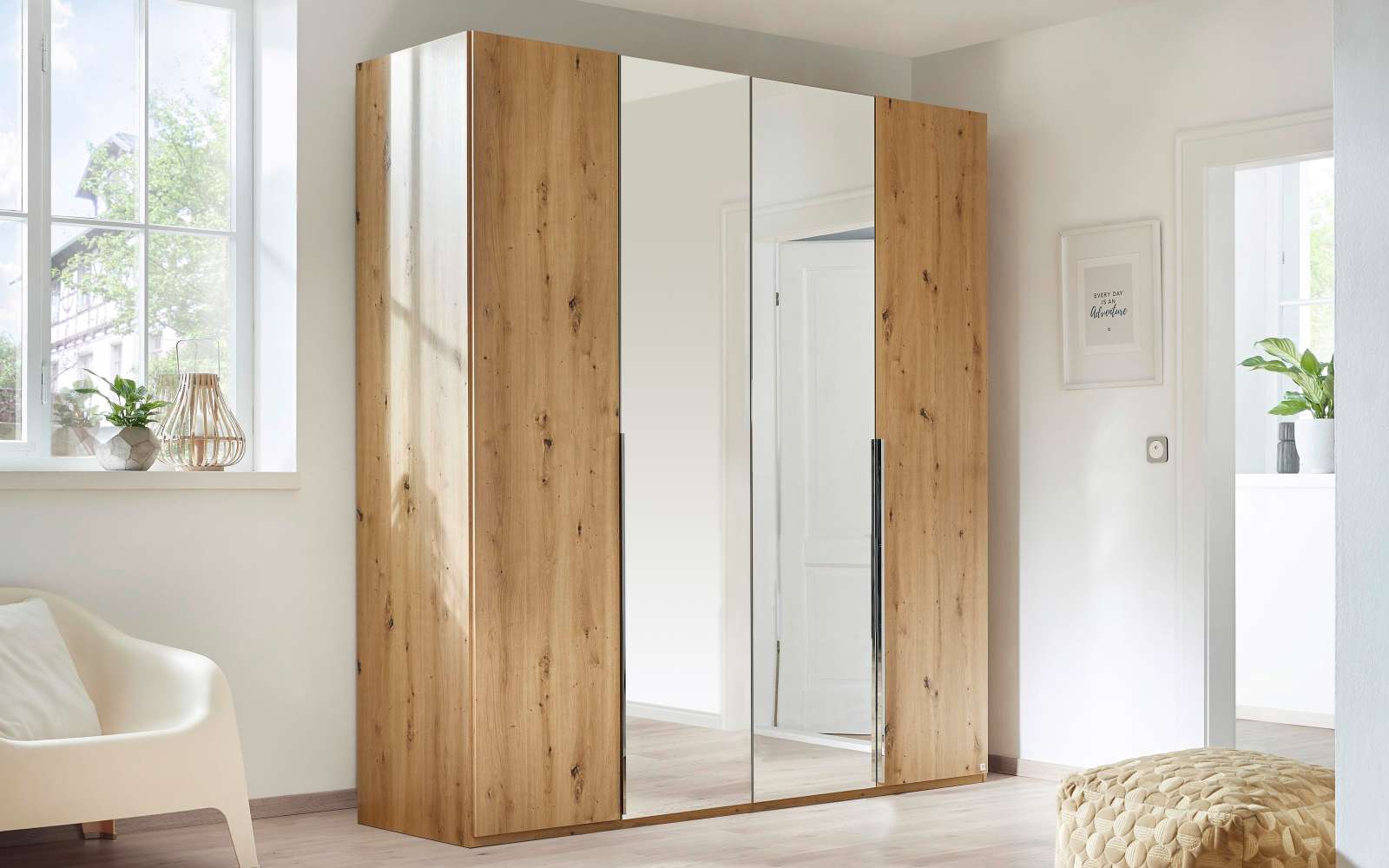 Drehtürenschrank von Rauch