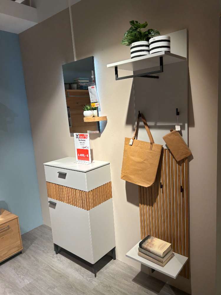 MONDO Garderobenkombination