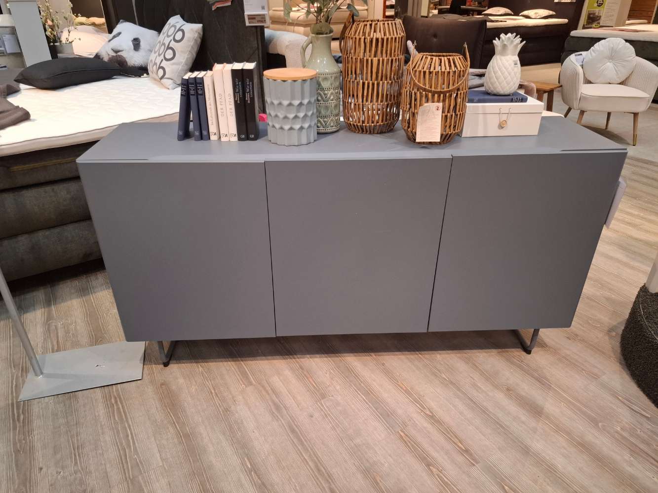 Sideboard