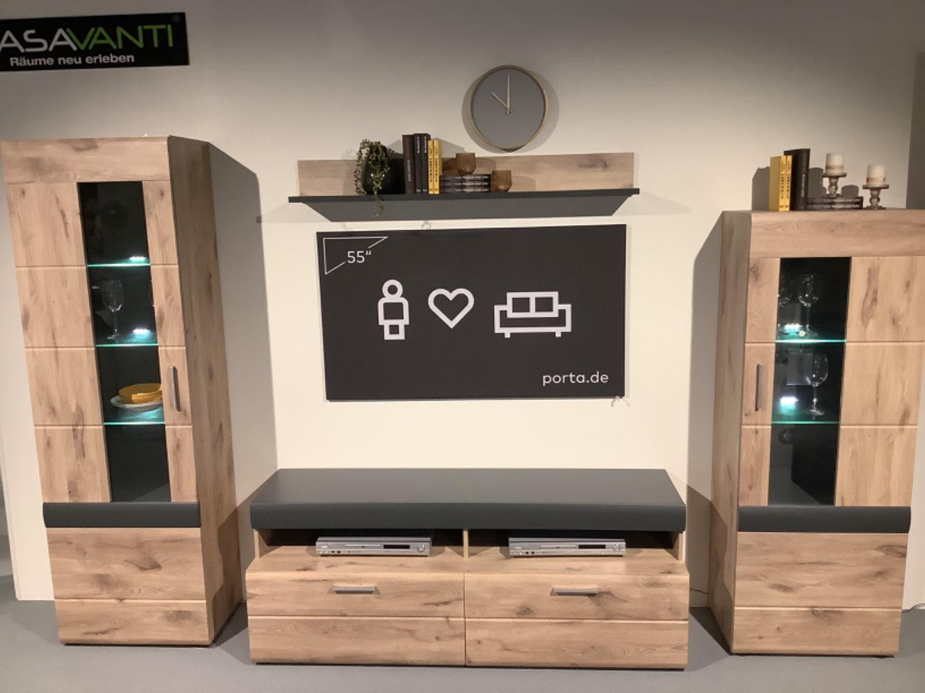 Wohnwand inkl. LED Clips und Trafo