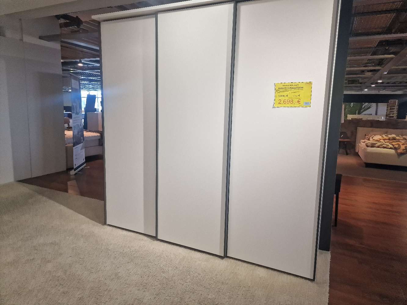 Marken Schwebetürenschrank