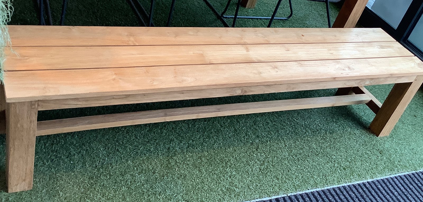 Bank Teak