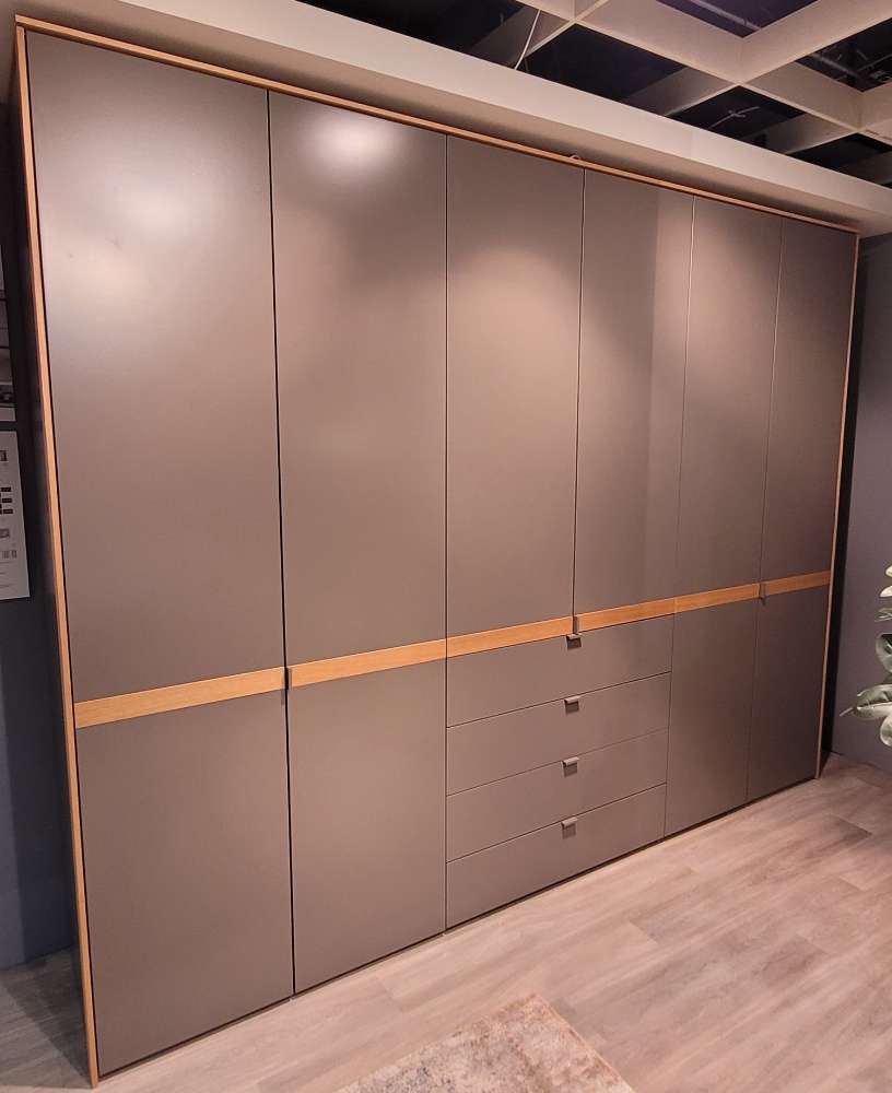 Musterring Drehtürenschrank ca. 304x240x62cm, Eiche Furnier