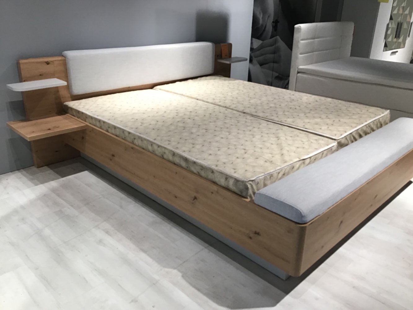 XXXLutz Ausstellungsstück Möbel Bettanlage Kasura Eiche grau