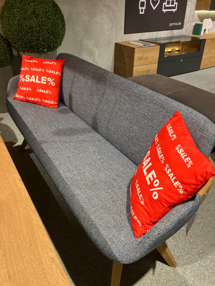 Bank für einen Esstisch