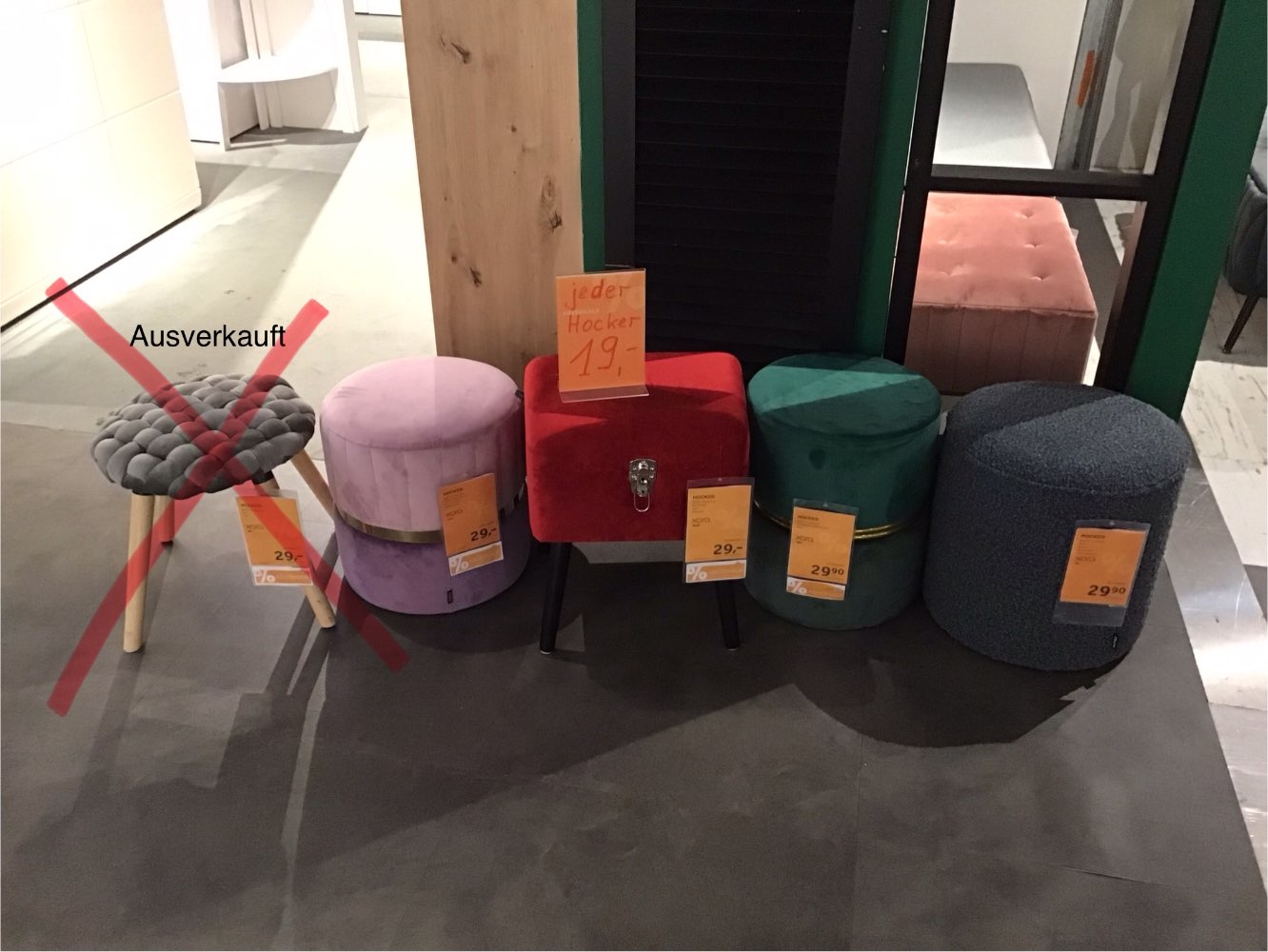 XXXLutz Ausstellungsstück Möbel jeder Hocker versch Farben Formen