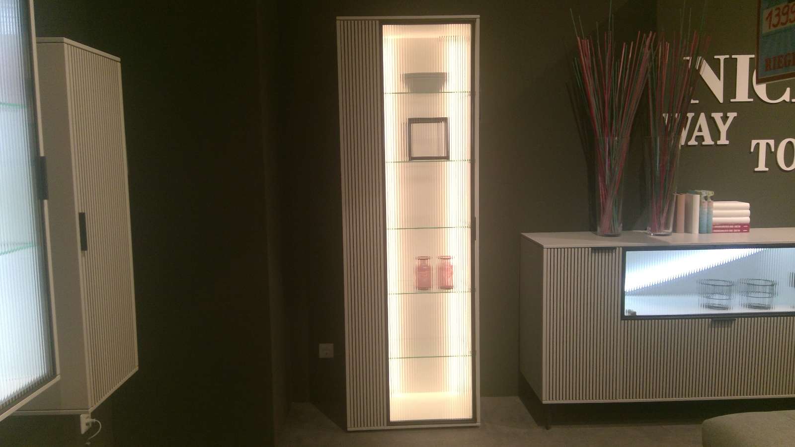 JW Vitrine