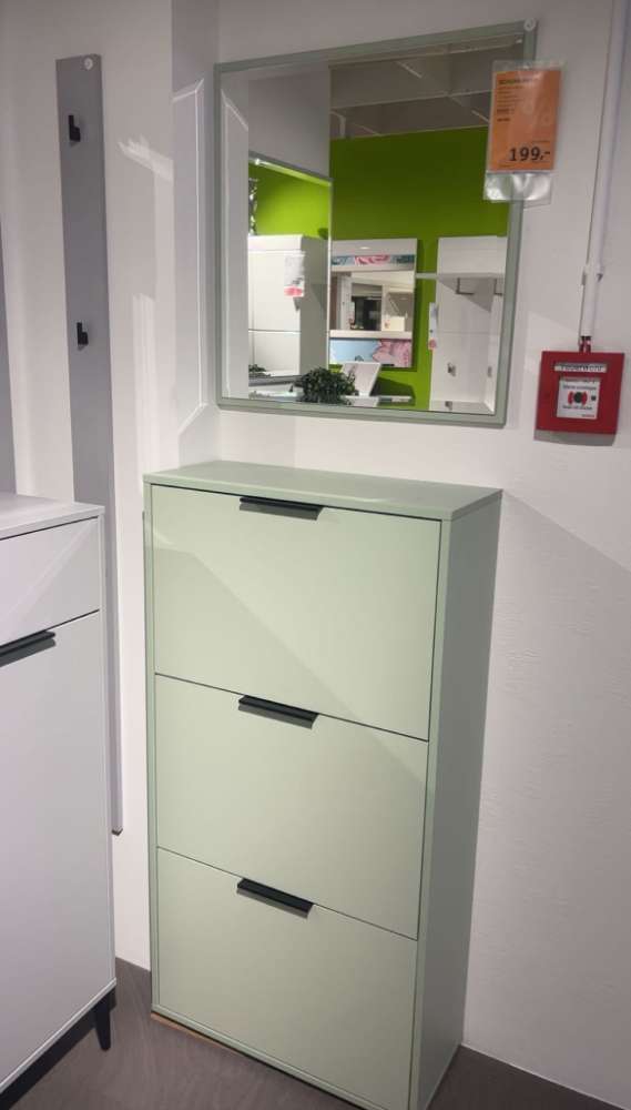 Jolly Garderobe