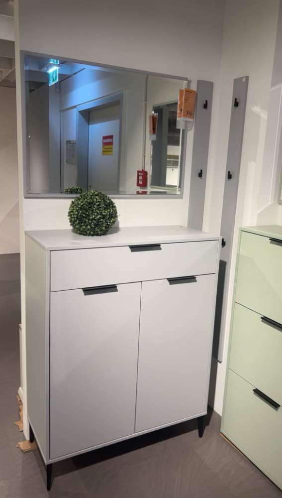 Jolly Garderobe