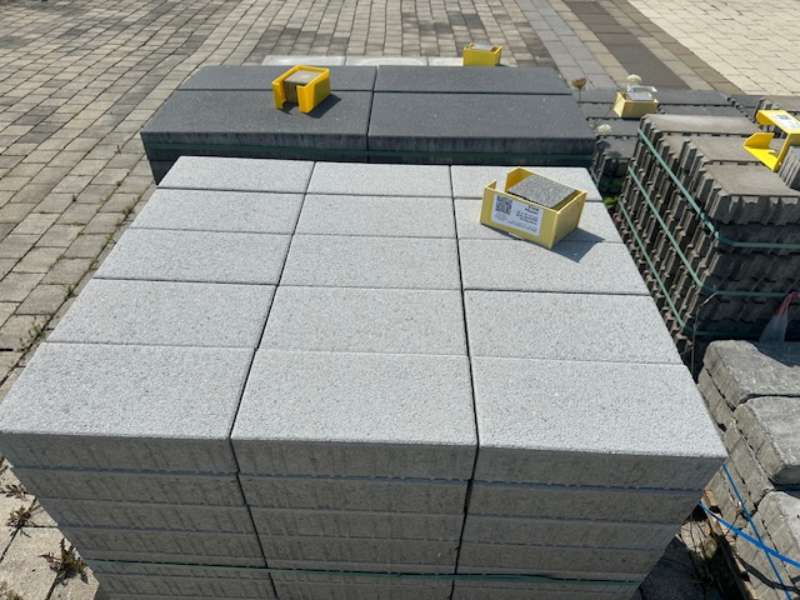 Vios Pflaster 32x16x8 cm grau feingestrahlt (Restposten)