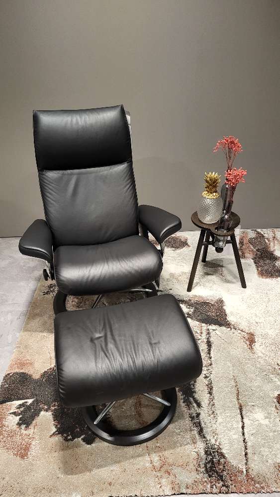 Stressless -Sessel mit Hocker