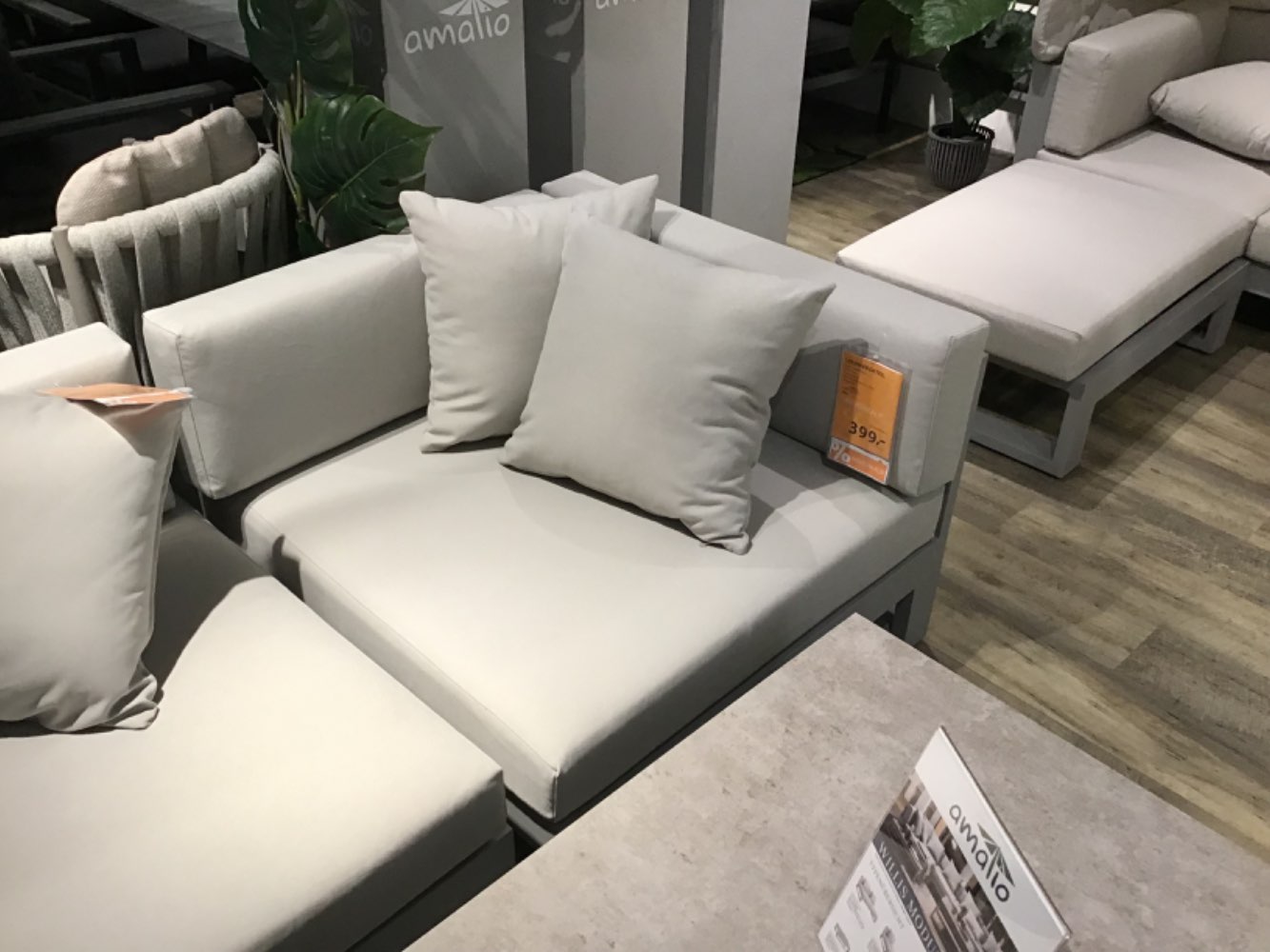 XXXLutz Ausstellungsstück Möbel Loungeeckteil Willis hellgrau Alu