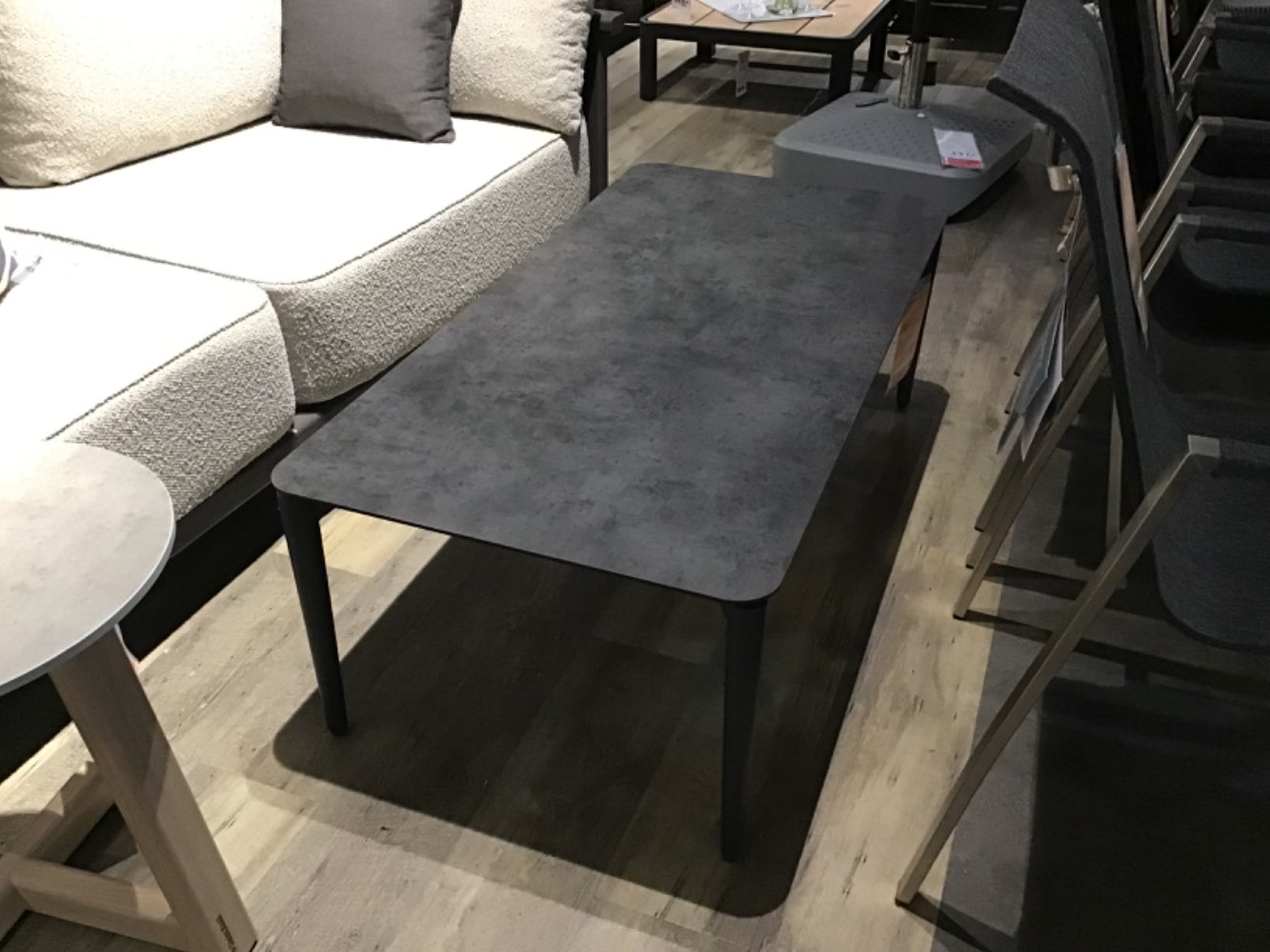 XXXLutz Ausstellungsstück Möbel Loungetisch Cinety Alu dunkelgrau