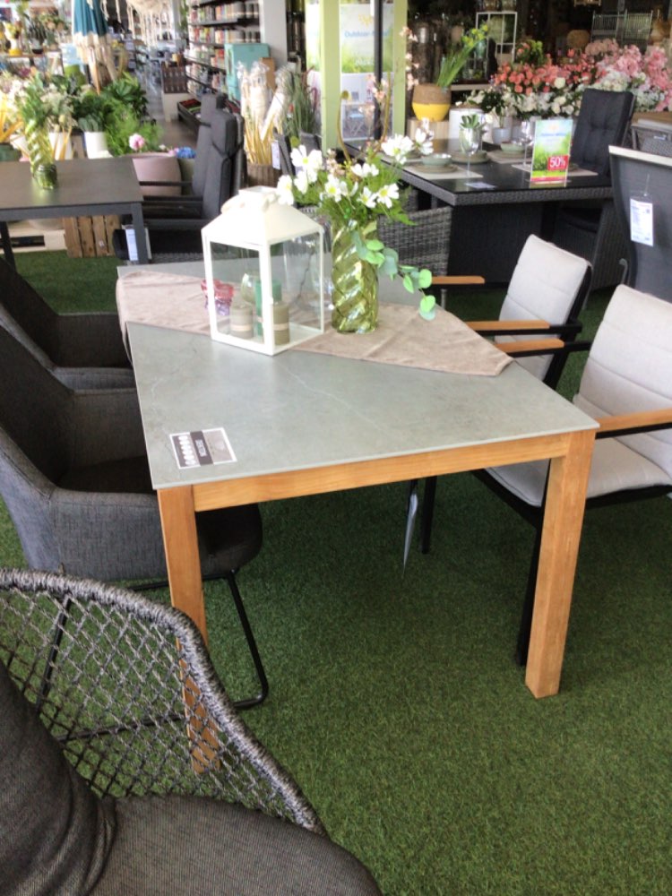 Gartentisch Teak