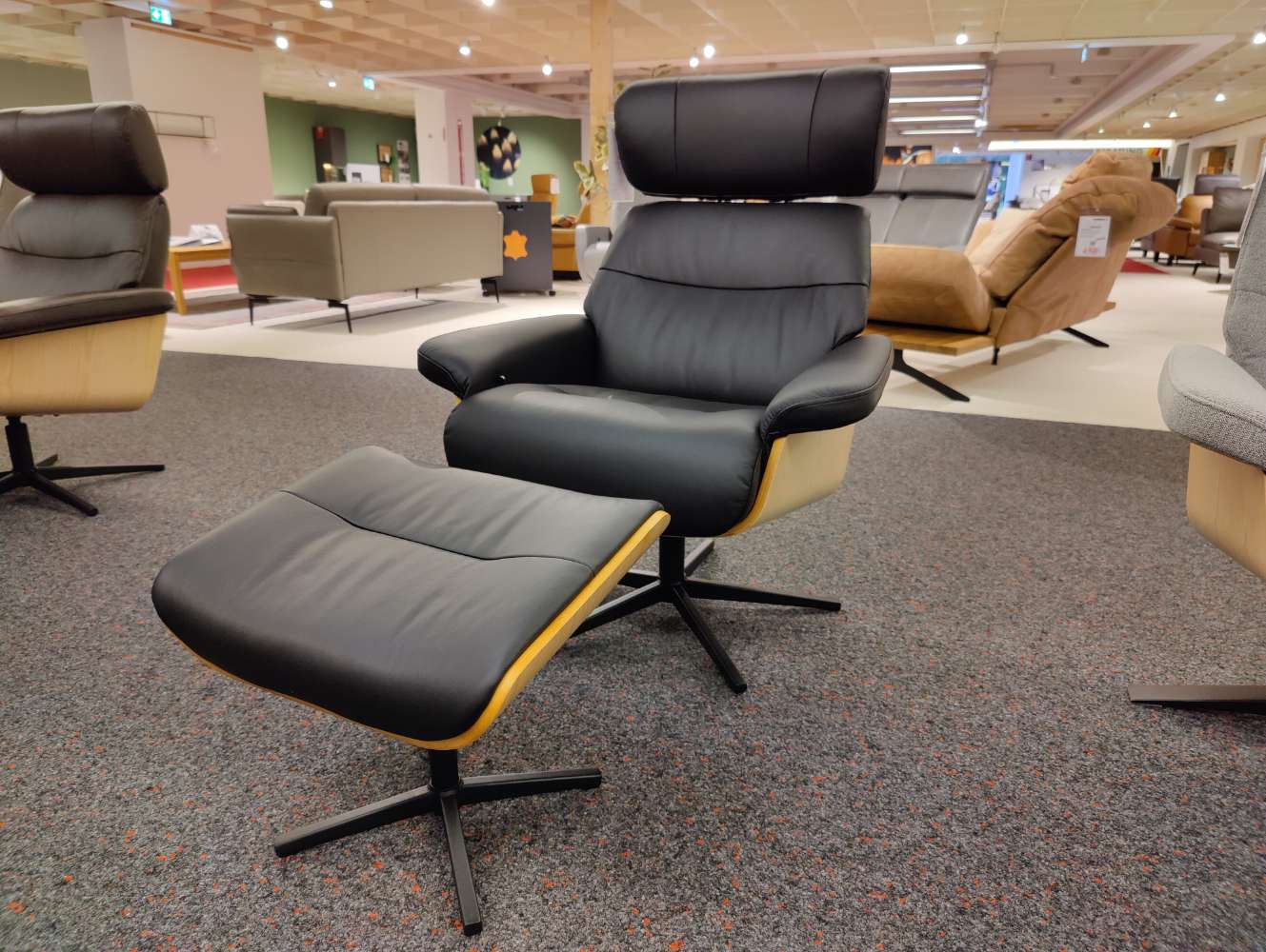 Design – Relaxsessel inkl Hocker – Skandi – Fernsehsessel – Leder