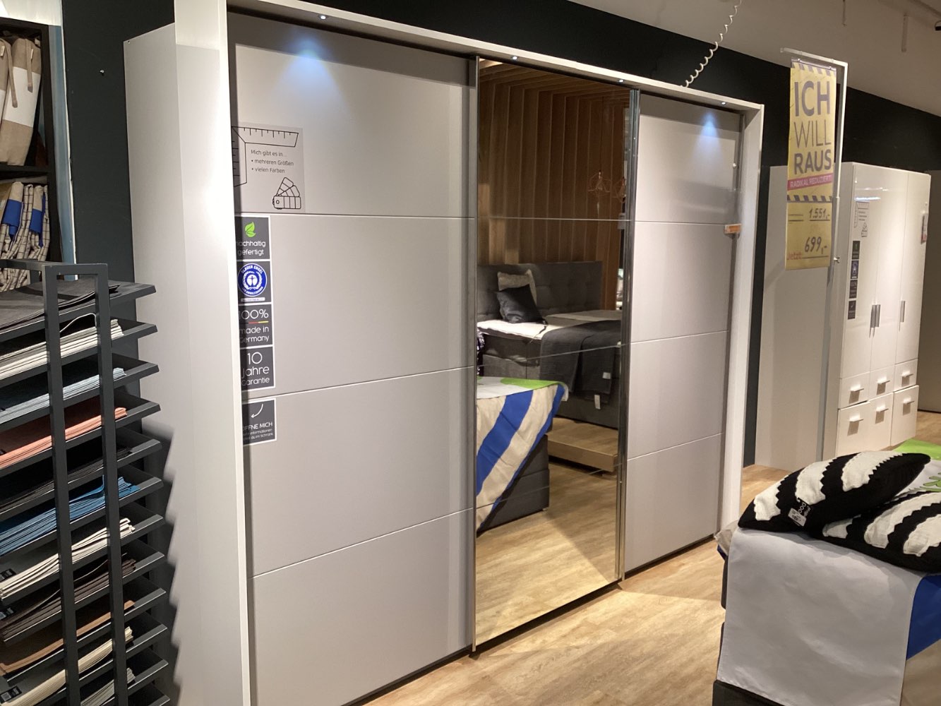 Schwebetürenschrank Miami 271x211x162 cm ca. XXXLutz