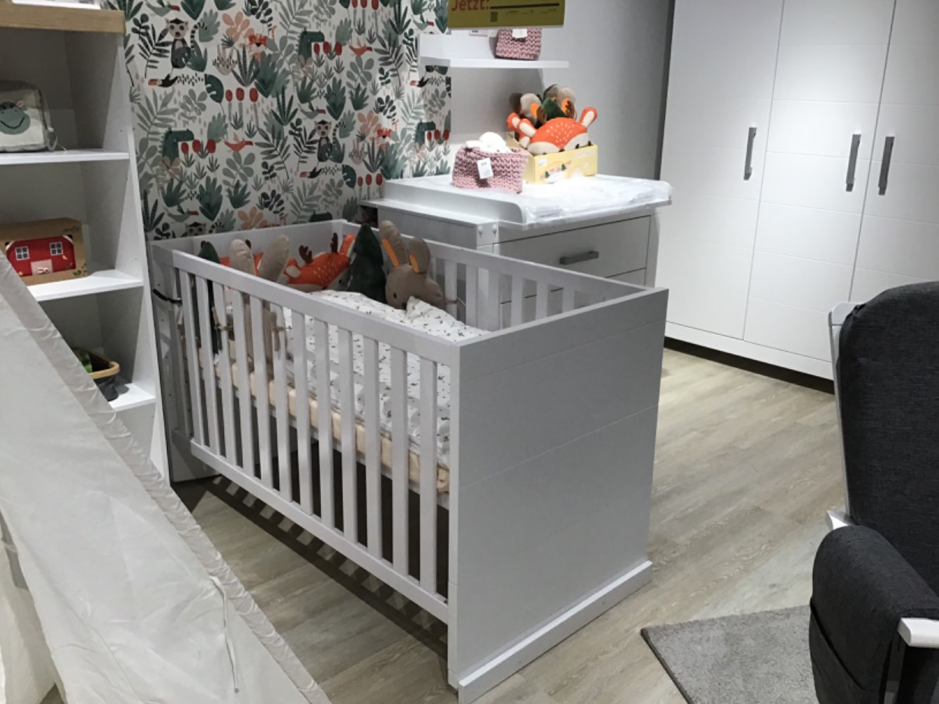 XXXLutz Ausstellungsstück Möbel Babyzimmer Fiona Paidi weiß
