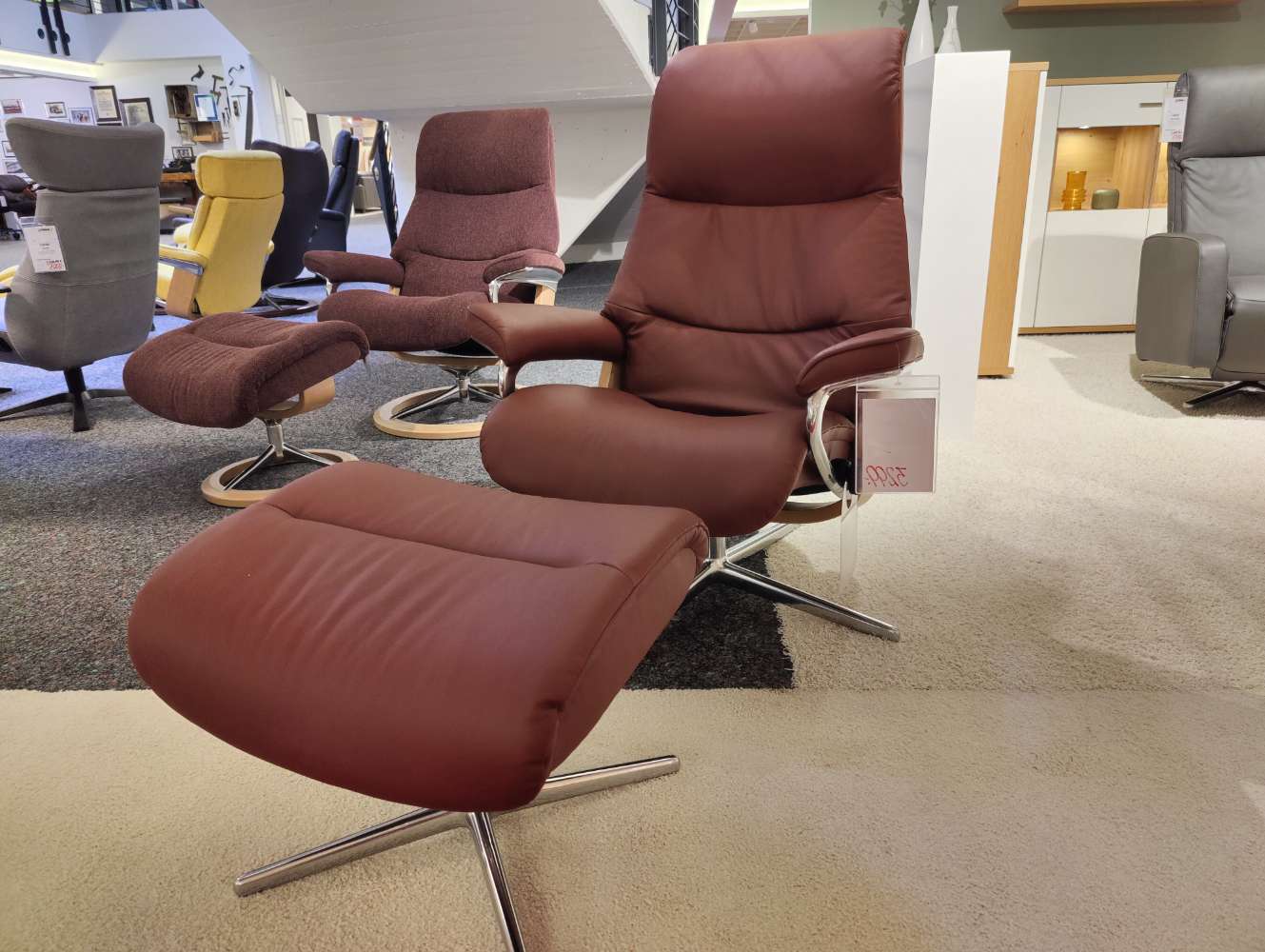STRESSLESS – Sessel + Hocker – VIEW – M – Cross – Leder